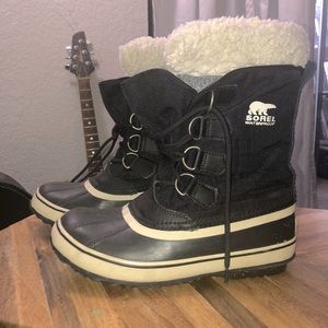 Sorel Joan of arctic snow boot size7